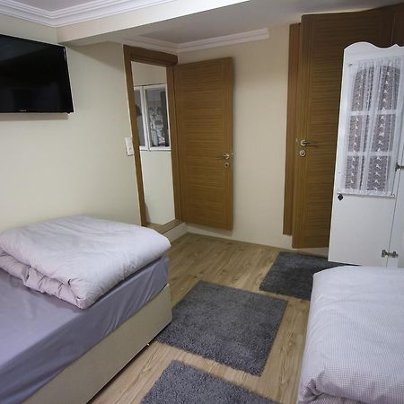 Istanbul Erasmus House Hotel Exterior foto